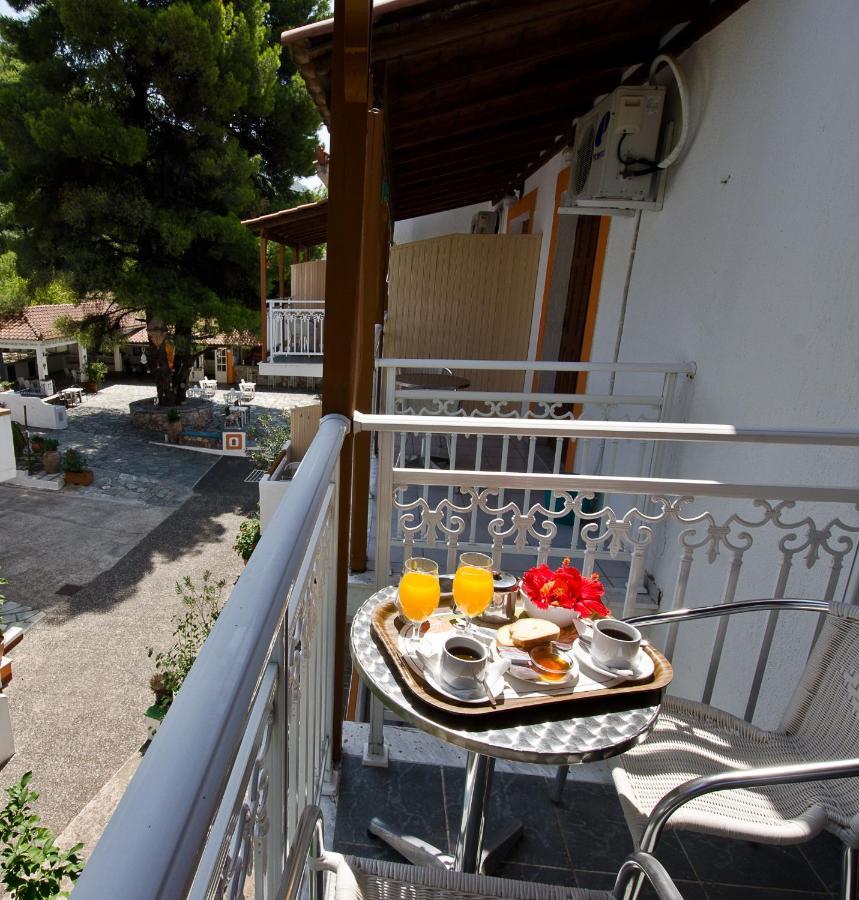 Zaneta Hotel & Apartments Neo Klima Bagian luar foto
